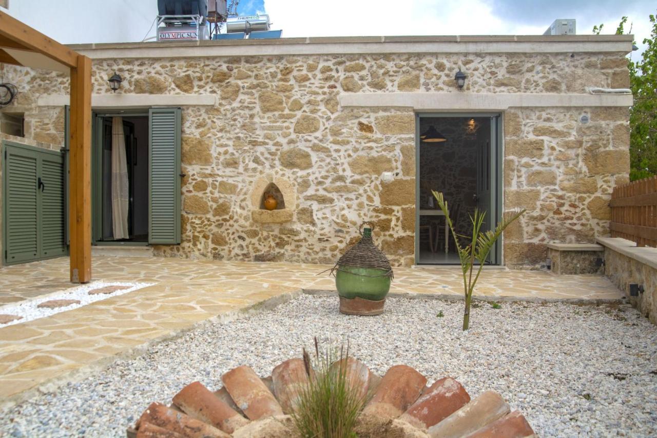 Pamelas House With Jacuzzi Kissamos Bagian luar foto